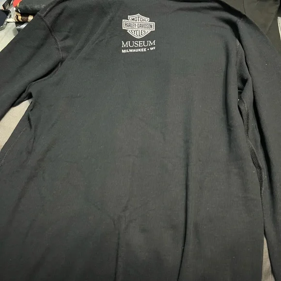 Harley-Davidson Black Thermal Tee MUSEUM Milwaukee, WI 2021 - Picture 5 of 5